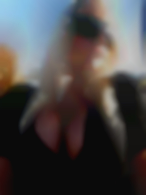 Amircan wives lady who wants to friendship from Alamosa.